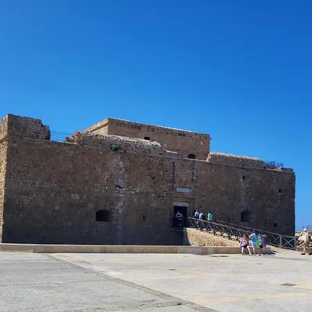 Pj's Apartment, Paphos, Cyprus Apartament Klorakas