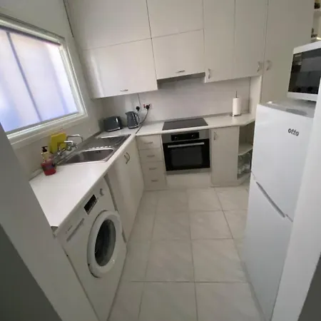 Daire Pj's Apartment, Paphos, Cyprus